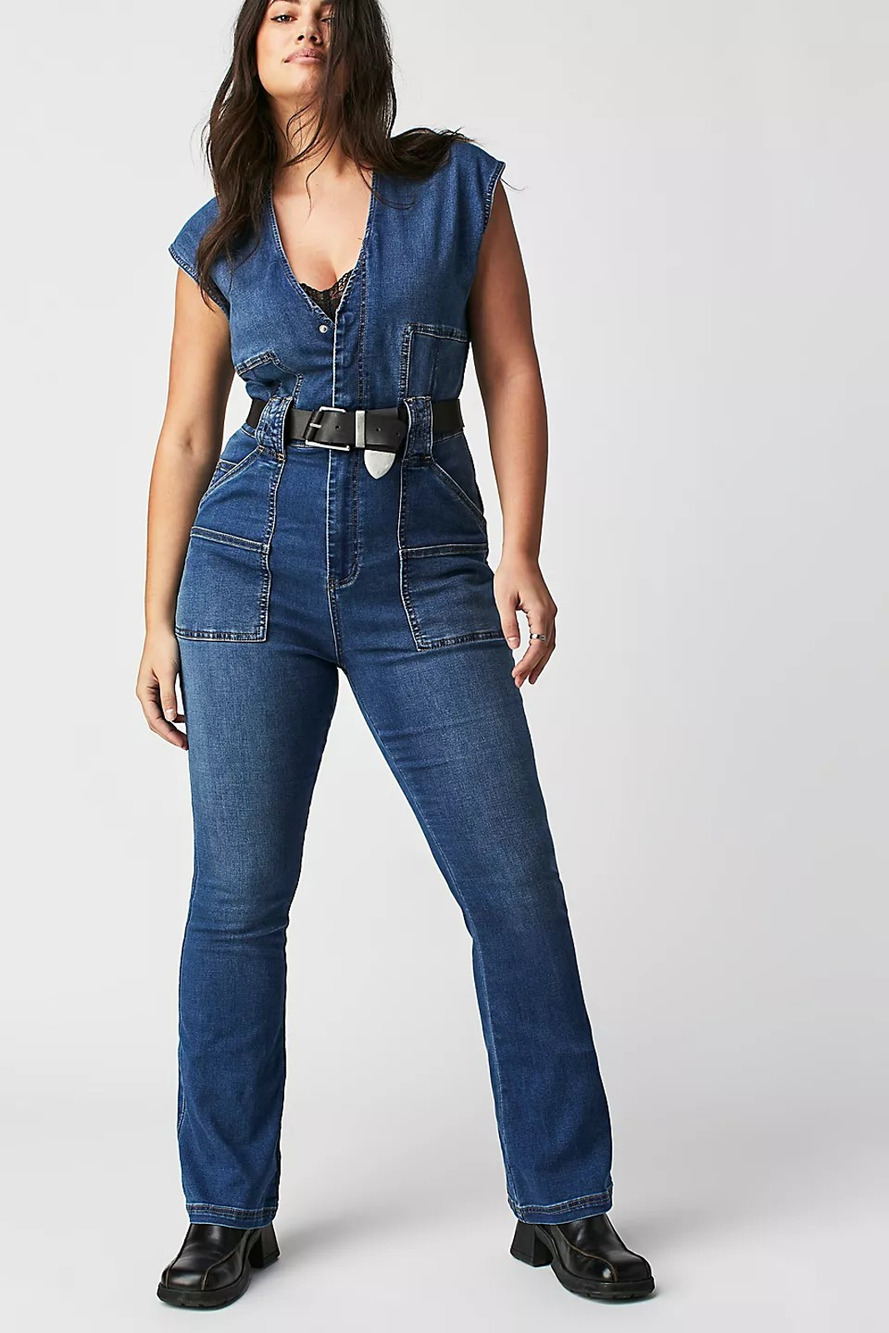 New Free People WTF CRVY Hyde Park Stretch Denim Jumpsuit $158 SIZE 6 Blue